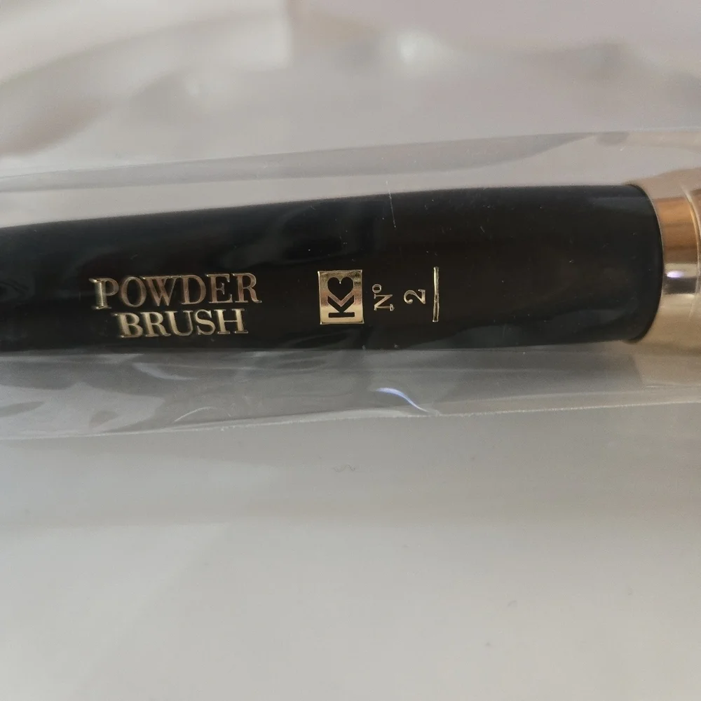 Belle Beauty By Kim Gravel Powder Brush No. 2